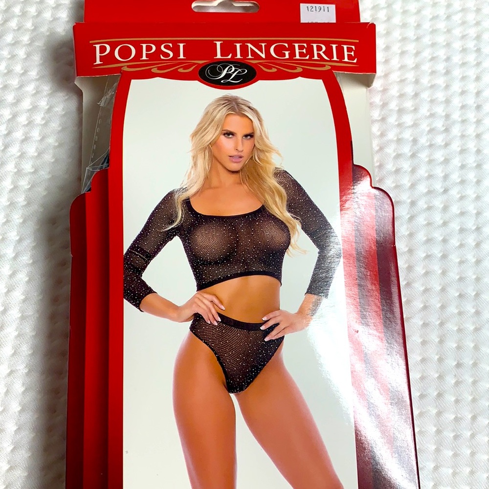 Sequined mesh set